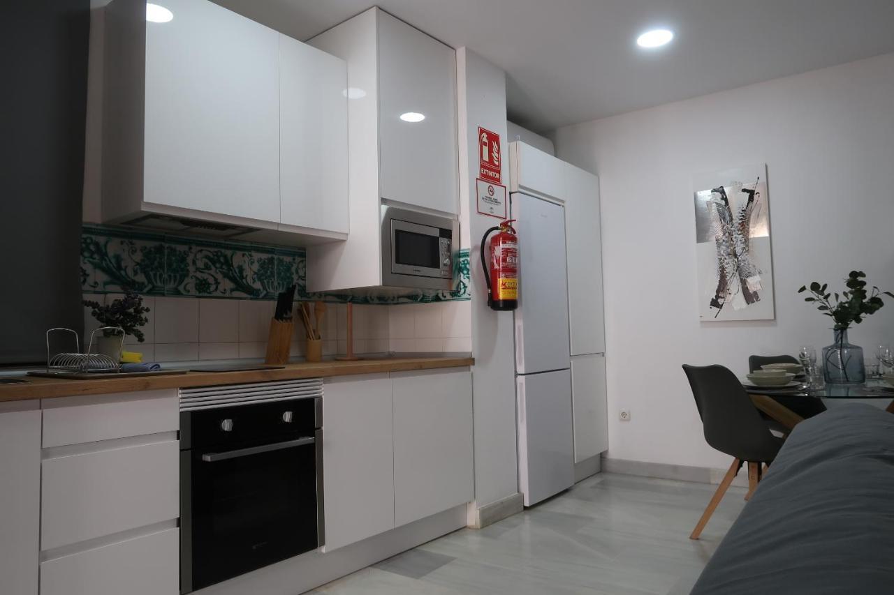 J & E Malaga Center Apartamentos Екстер'єр фото