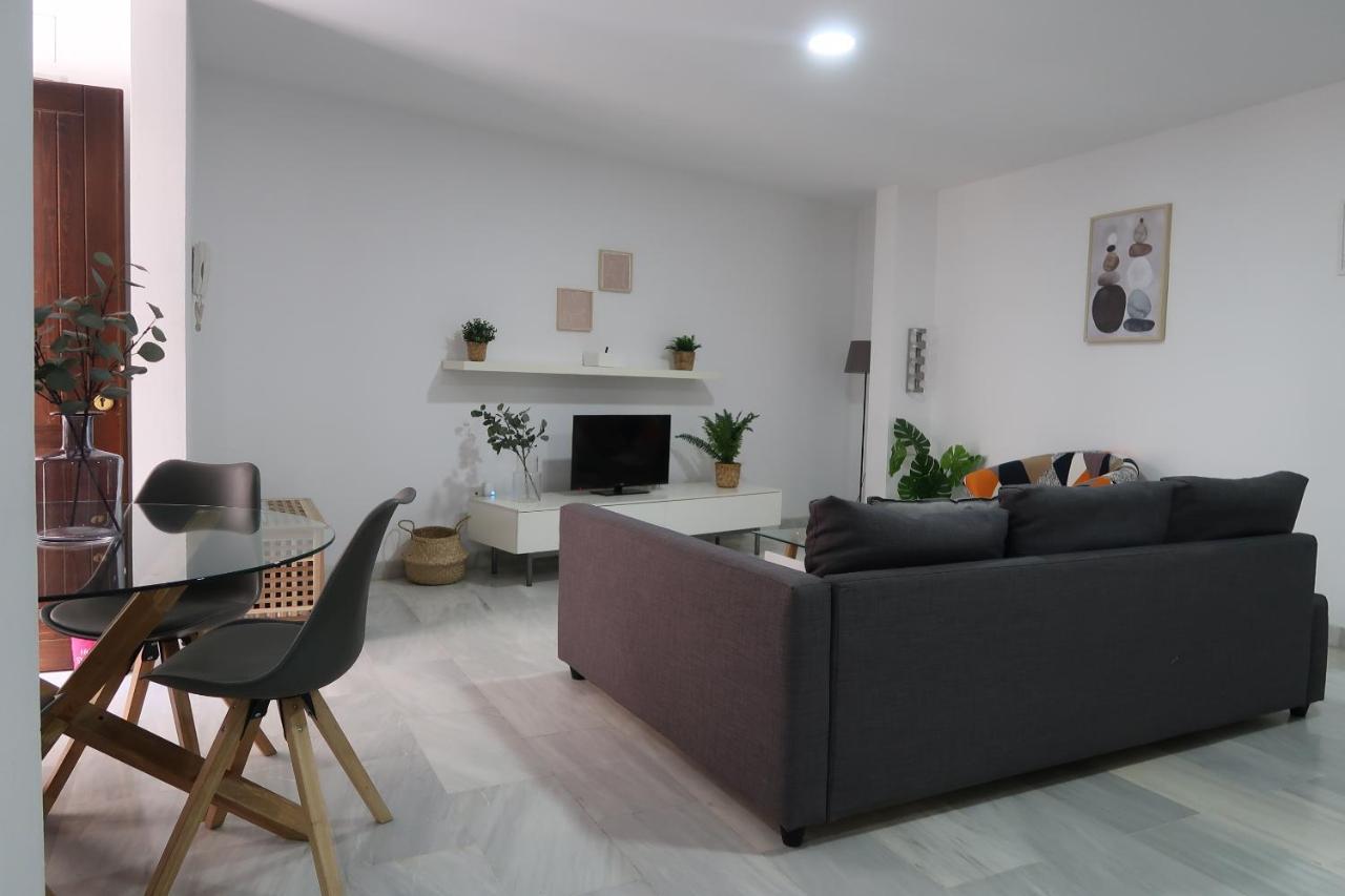 J & E Malaga Center Apartamentos Екстер'єр фото