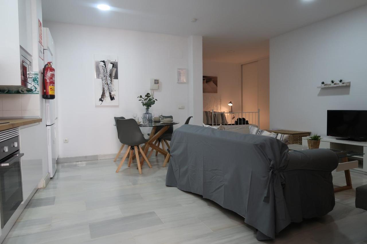 J & E Malaga Center Apartamentos Екстер'єр фото