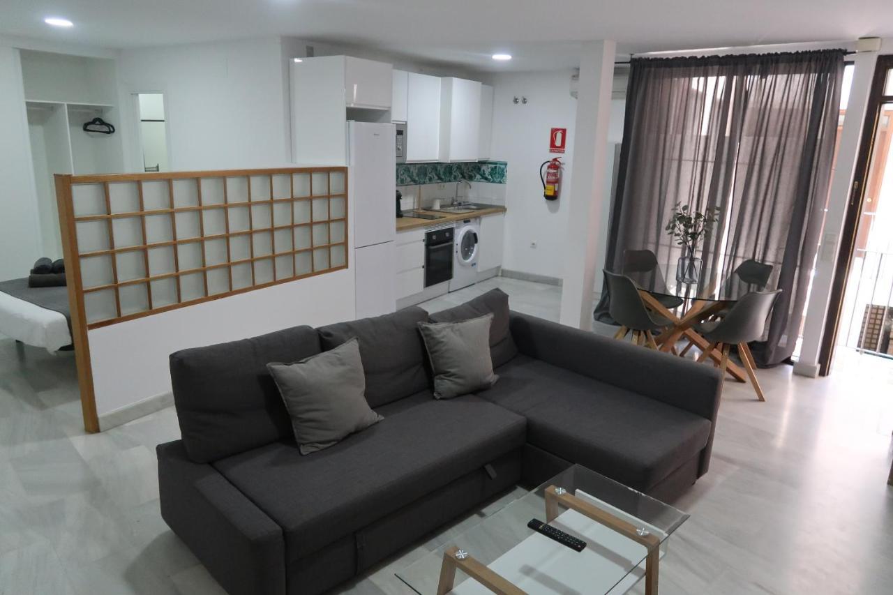 J & E Malaga Center Apartamentos Екстер'єр фото