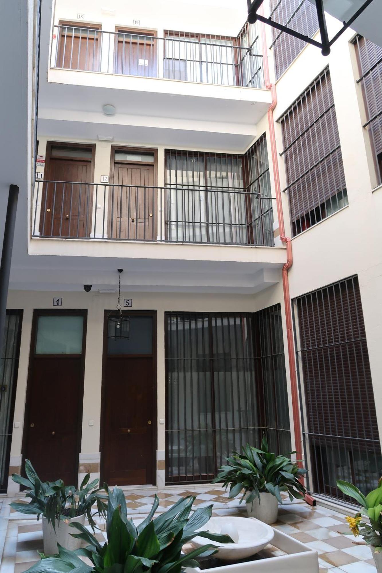J & E Malaga Center Apartamentos Екстер'єр фото