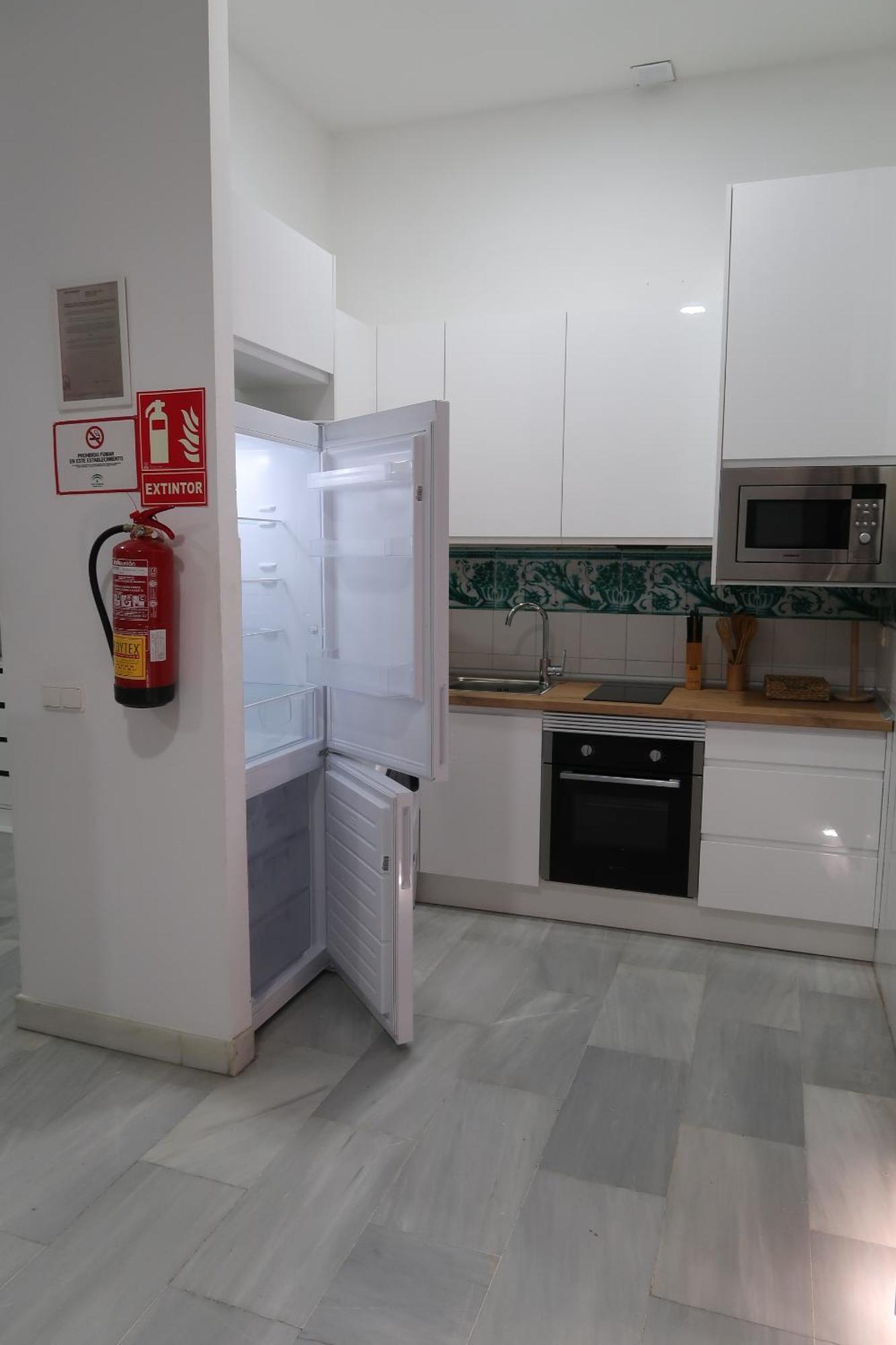 J & E Malaga Center Apartamentos Екстер'єр фото